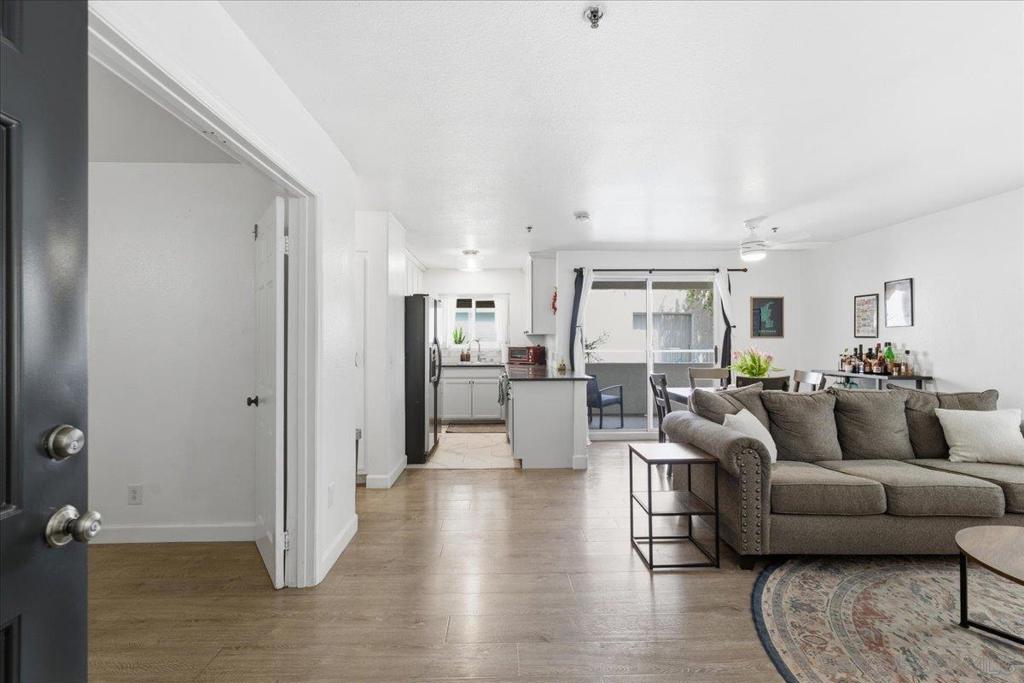 3759 Florida 10F