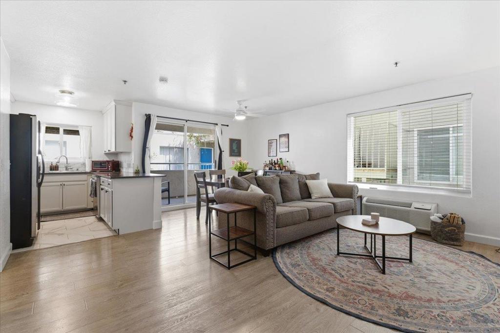 3759 Florida 10F