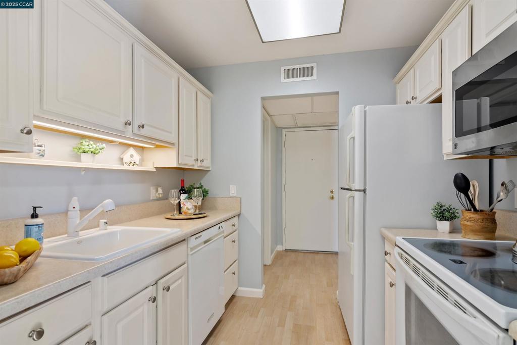 THE KEYS - Residential