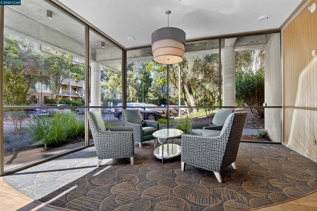 THE KEYS - Residential