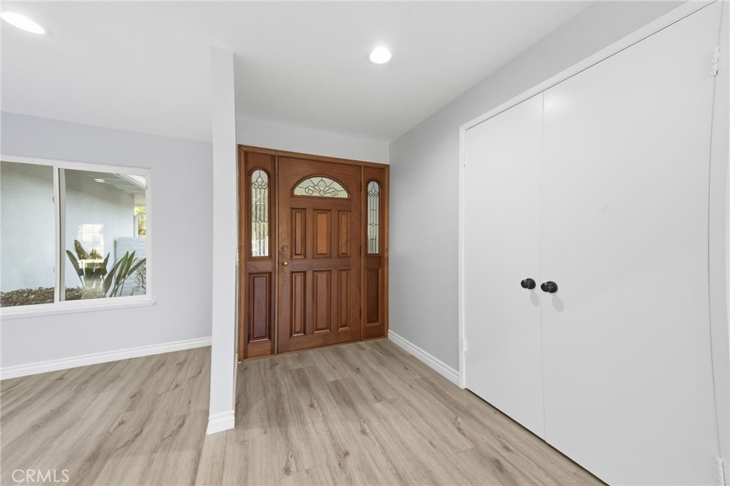 1324 W Fern Ave
