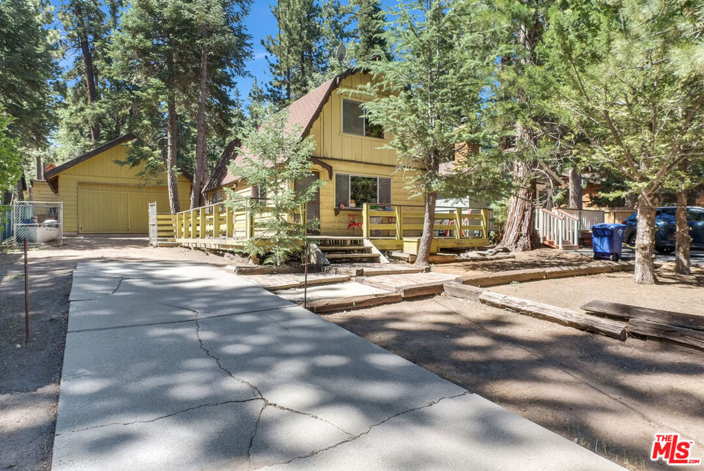 42721 Cedar Avenue