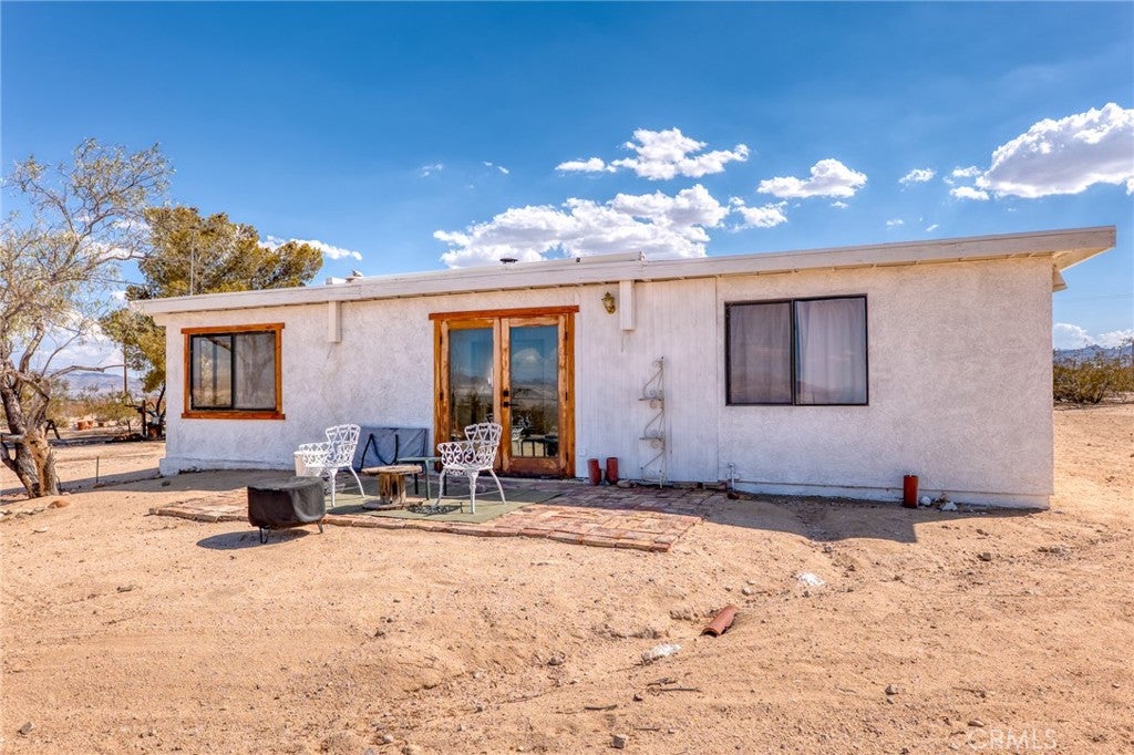 69833 Sunny Sands