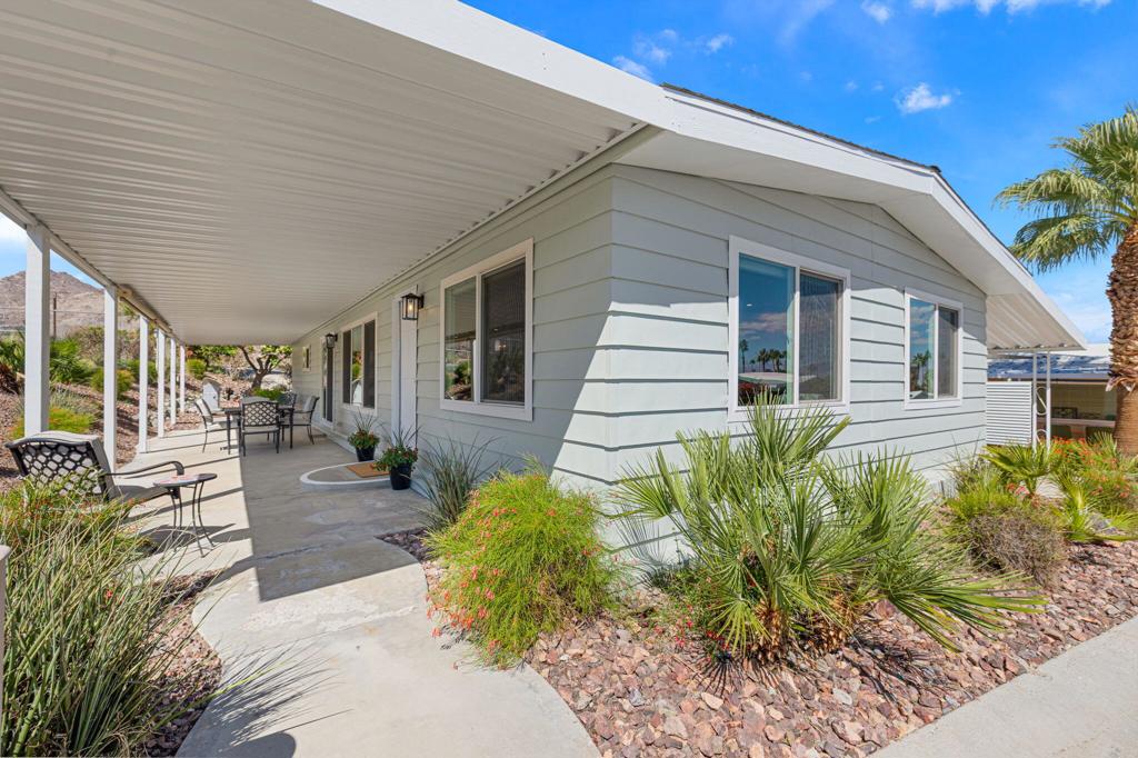 49305 Highway 74 73