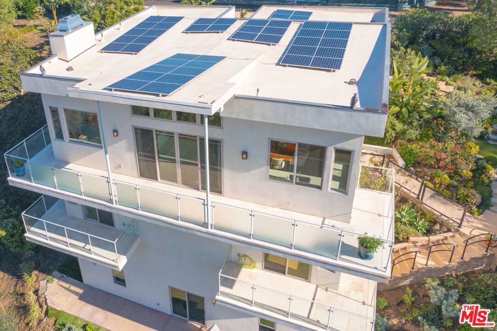 5787 Calpine Drive, Malibu CA 90265