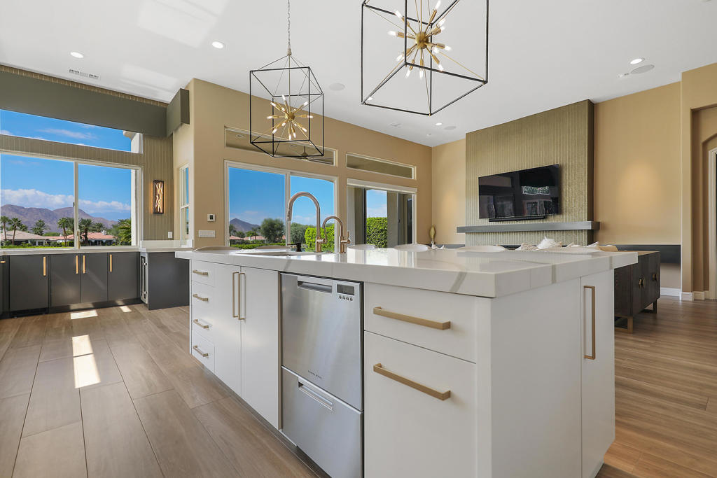 Mountain View CC - Residential