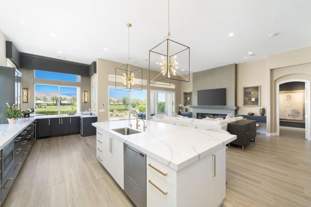 Mountain View CC - Residential