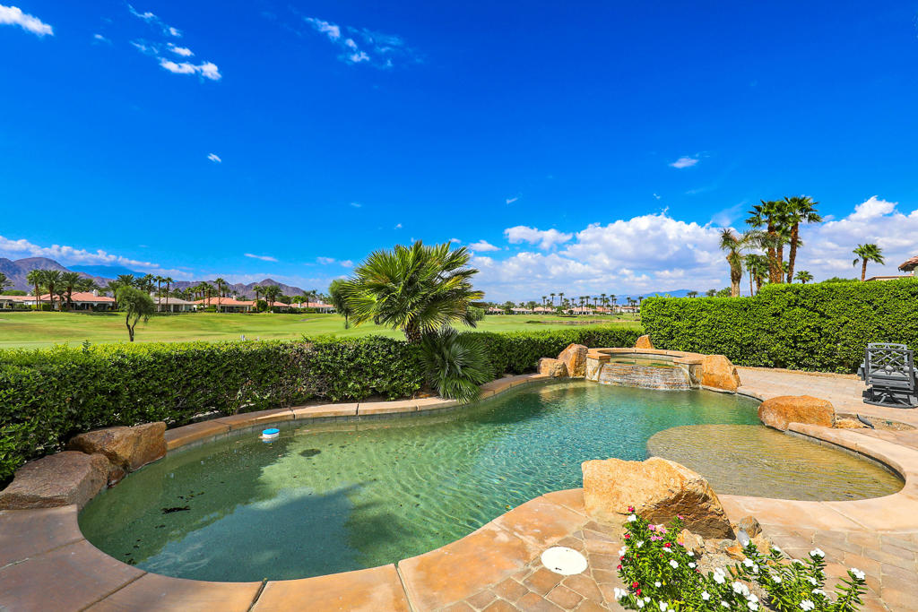 Mountain View CC - Residential