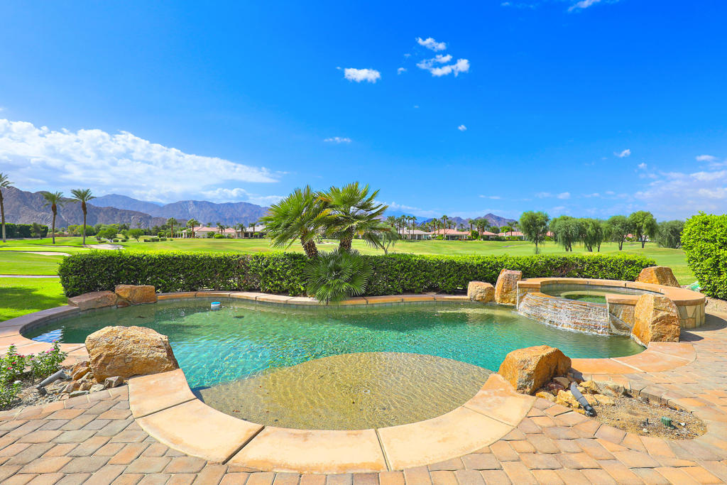 Mountain View CC - Residential