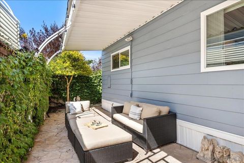 Photo of 7027 San Bartolo St #43, Carlsbad, CA 92011 (MLS # 2600150SD)