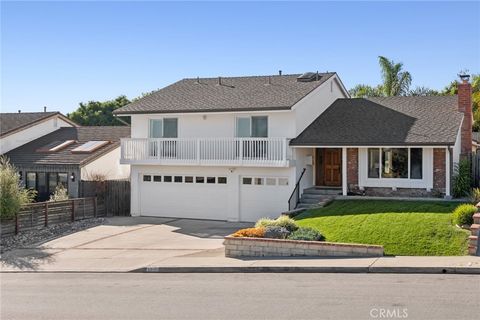 Photo of 33121 Mesa Vista Drive, Dana Point, CA 92629 (MLS # LG25268209)