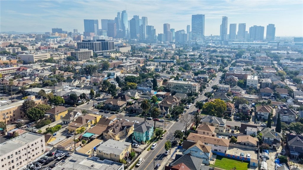 1153 S Westlake