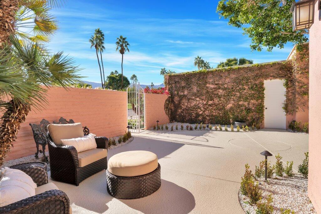 47126 El Menara Circle
