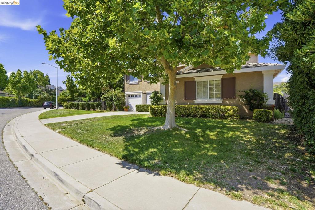 1315 Oakcrest Way