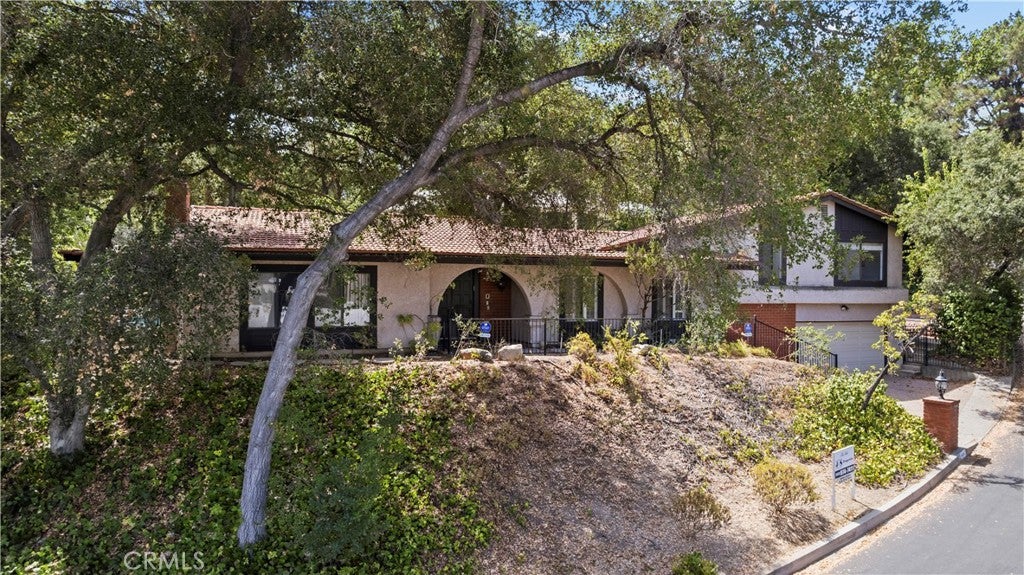 4444 Rochelle Place