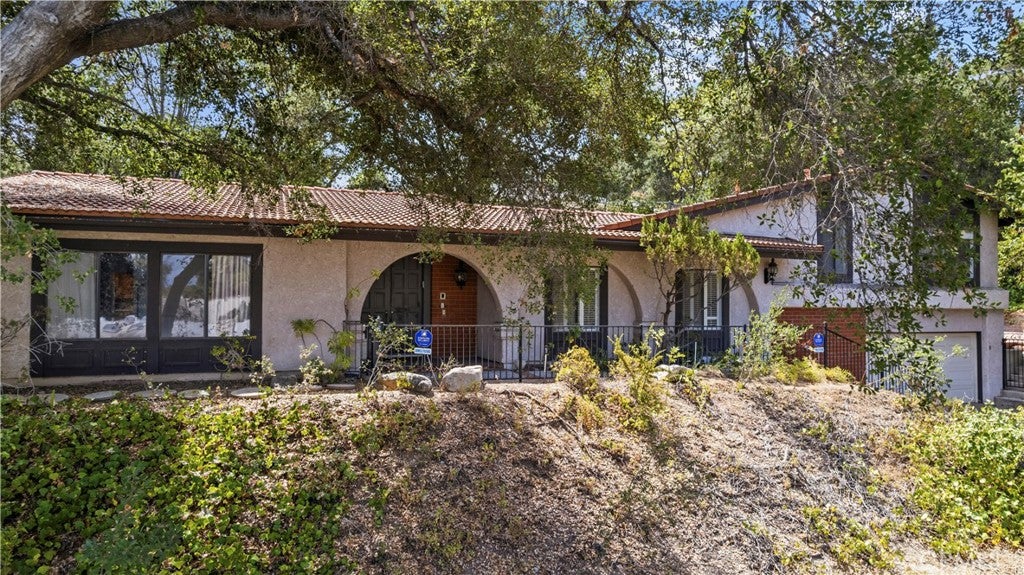 4444 Rochelle Place