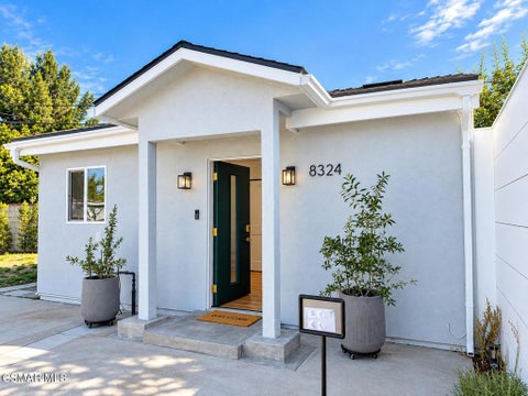 Photo of 8324 Bardwell Avenue, Panorama City, CA 91402 (MLS # 226004619)