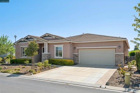 Photo of 475 Mallard's Gulch Dr DR, Rio Vista, CA 94571 (MLS # 41142916)