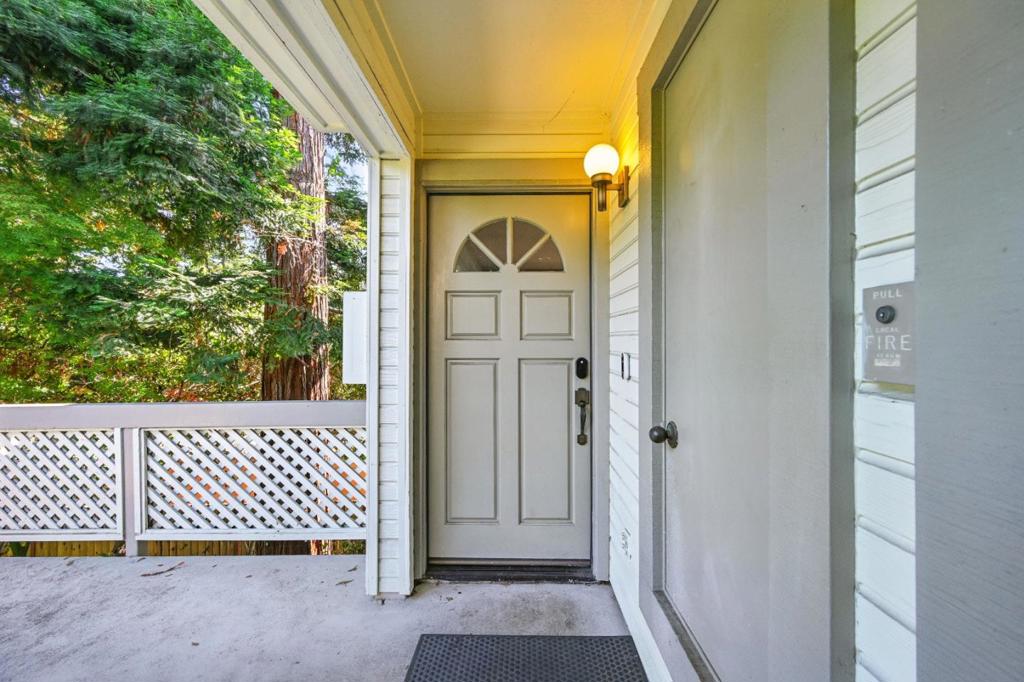984 Belmont Terrace 10
