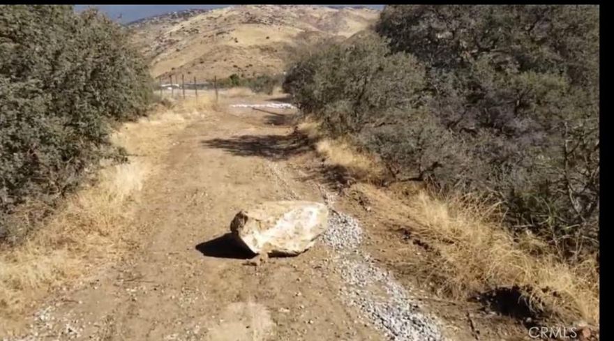 Great location 5 prime acres in Shannon Valley, one of the desirable areas in the valley. Quick access from the freeway. A must-see!