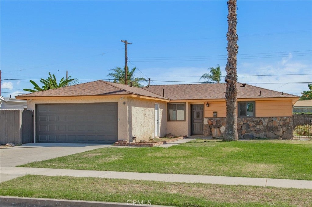 1334 Ardilla Avenue