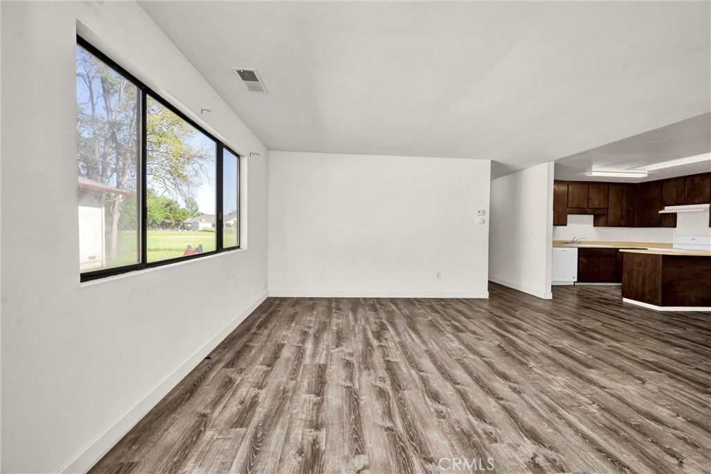 19270 Mountain Meadow S