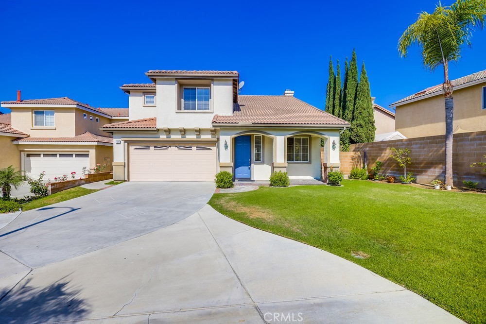 Wonderful family home located in the gated community of Founder's Park! This home is situated at the end of child safe cul de sac with plenty of yard space as well as parking. The home is move in ready featuring a very nice floorplan.