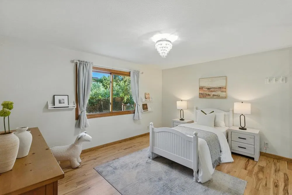 Moss Beach, California 94038, United States, 3 Bedrooms Bedrooms, ,2 BathroomsBathrooms,Residential,Active,195194