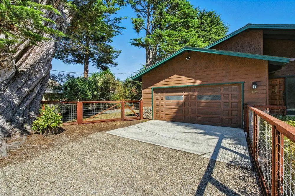 Moss Beach, California 94038, United States, 3 Bedrooms Bedrooms, ,2 BathroomsBathrooms,Residential,Active,195194