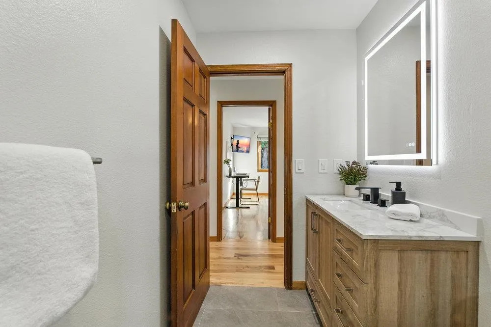 Moss Beach, California 94038, United States, 3 Bedrooms Bedrooms, ,2 BathroomsBathrooms,Residential,Active,195194