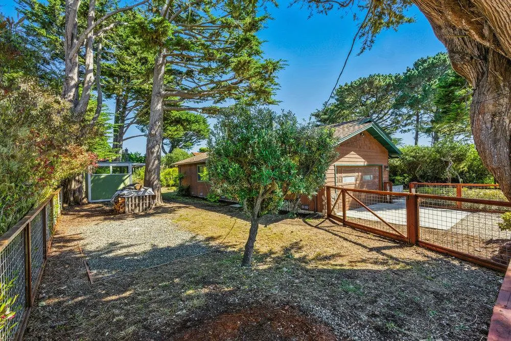 Moss Beach, California 94038, United States, 3 Bedrooms Bedrooms, ,2 BathroomsBathrooms,Residential,Active,195194