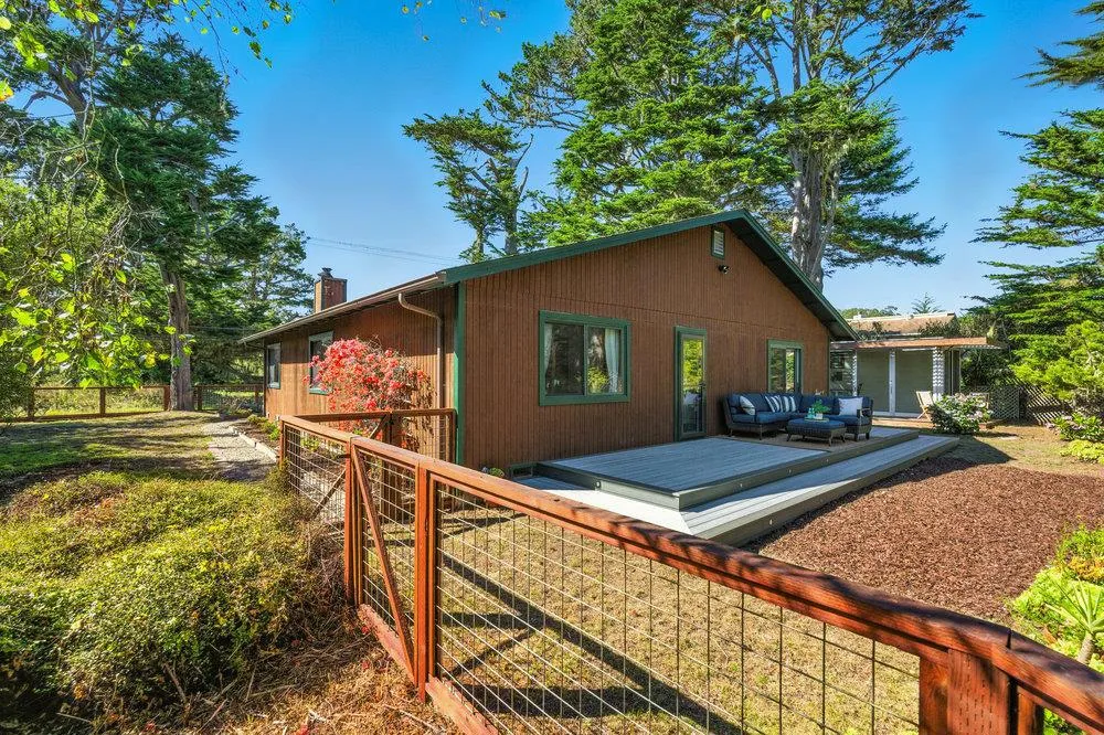 Moss Beach, California 94038, United States, 3 Bedrooms Bedrooms, ,2 BathroomsBathrooms,Residential,Active,195194