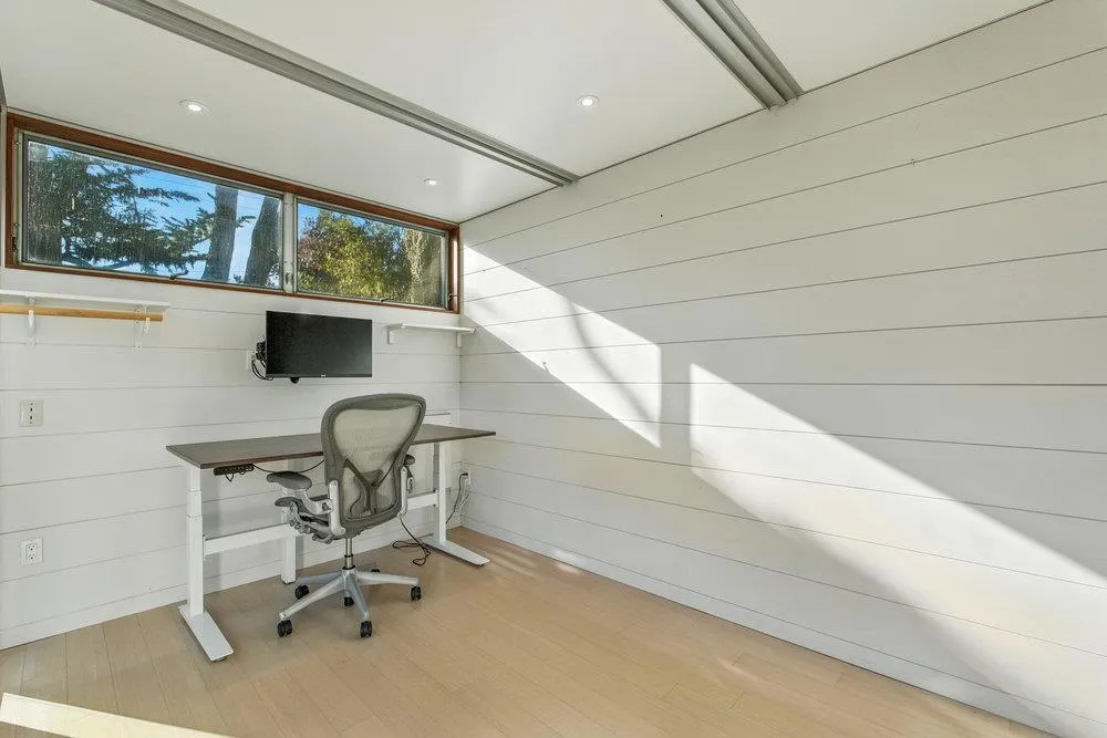 Moss Beach, California 94038, United States, 3 Bedrooms Bedrooms, ,2 BathroomsBathrooms,Residential,Active,195194