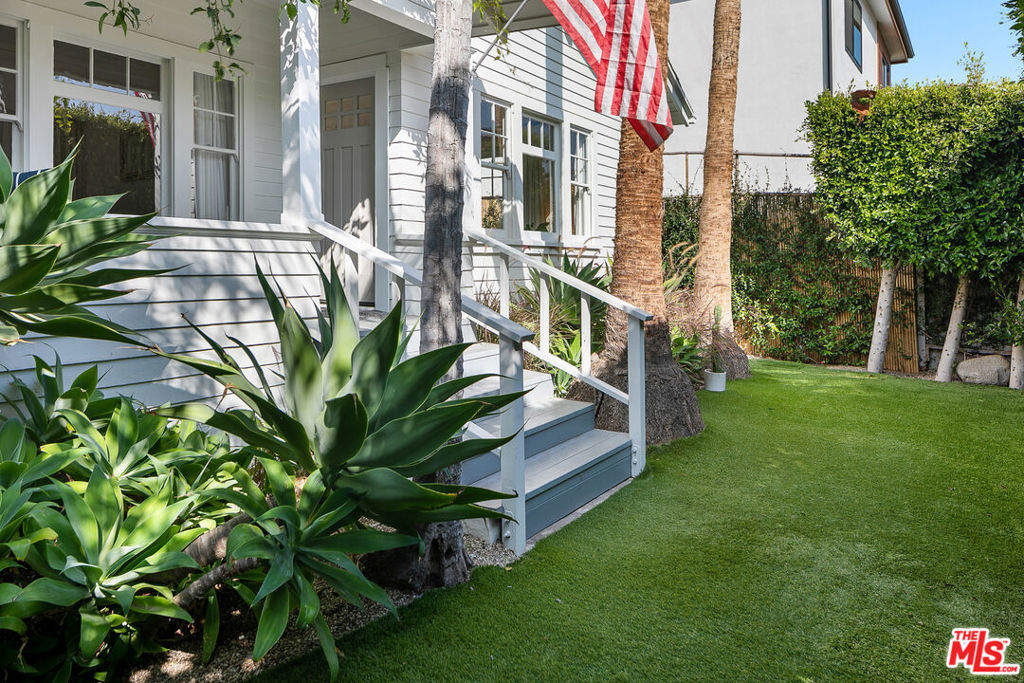 325 Brooks Avenue