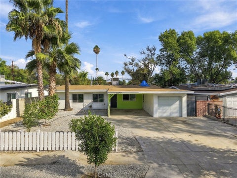 Photo of 18707 Lull ST, Reseda, CA 91335 (MLS # SR26208548)
