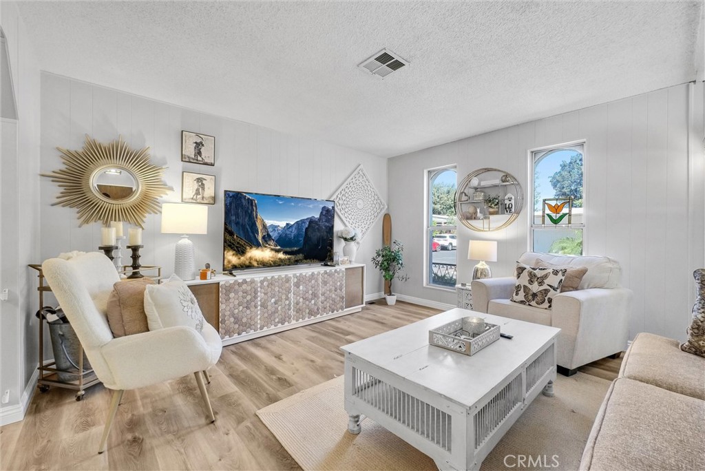 5700 Carbon Canyon 121