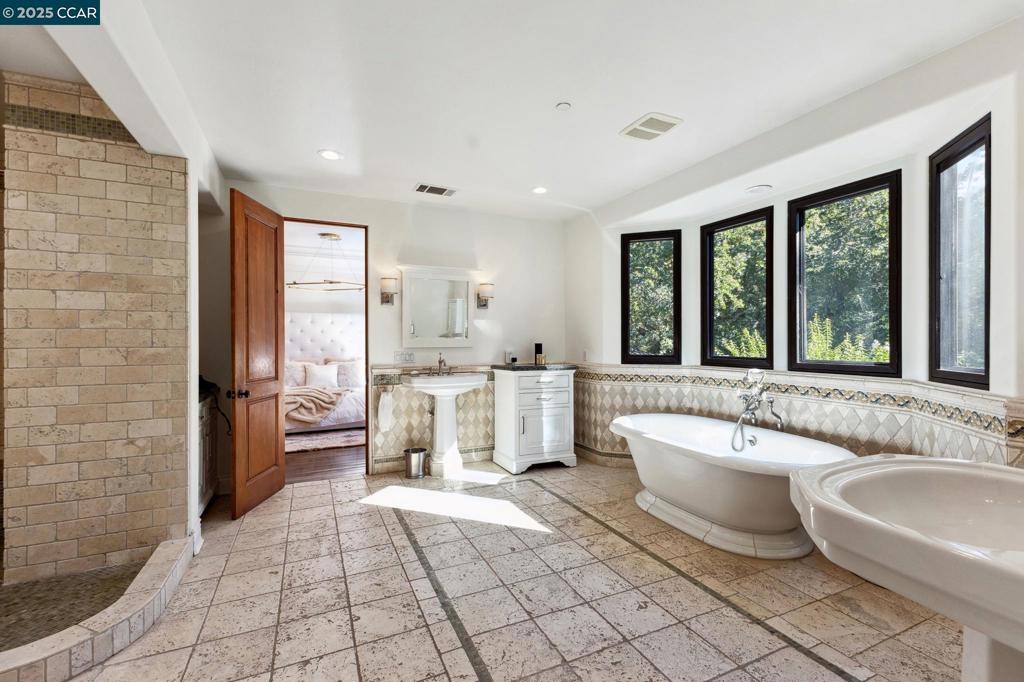 DIABLO C.C. - Residential