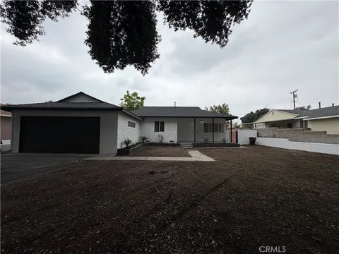 MLS: IV26106390