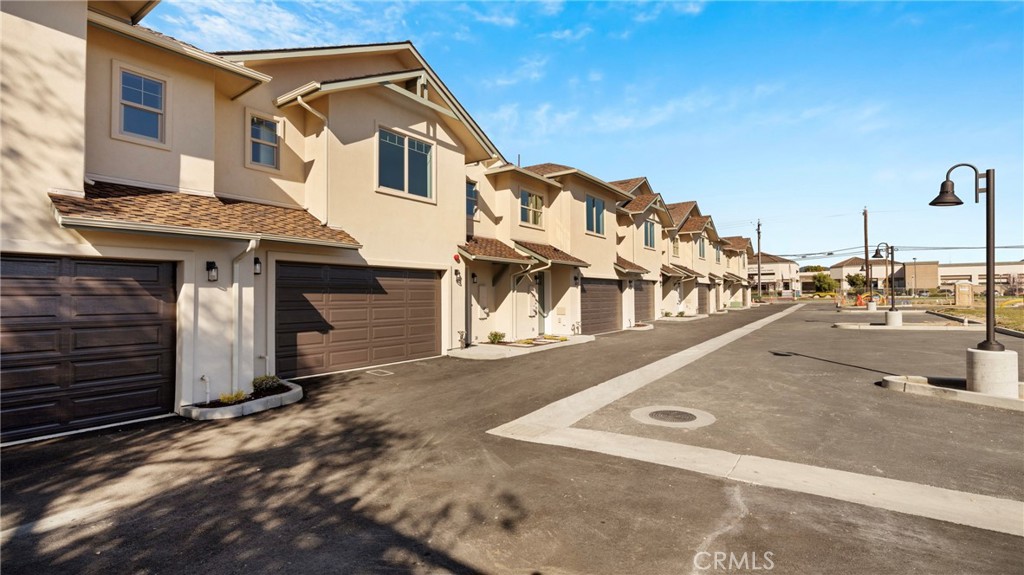 West of 101(1000) - Residential