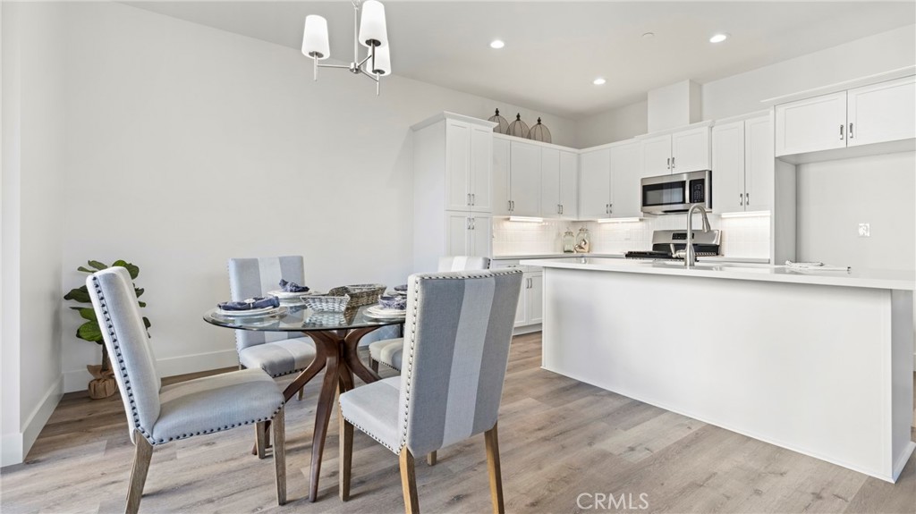 West of 101(1000) - Residential