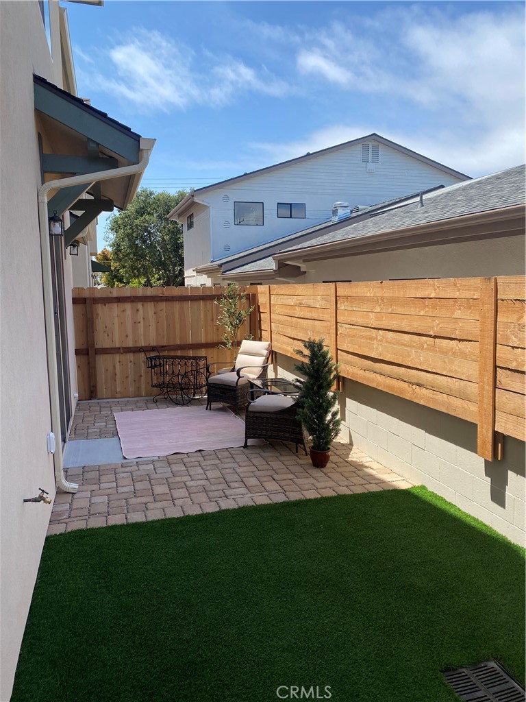 West of 101(1000) - Residential