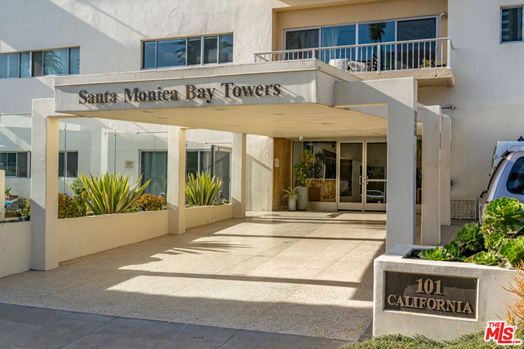 Properties 2 101 California Avenue 805