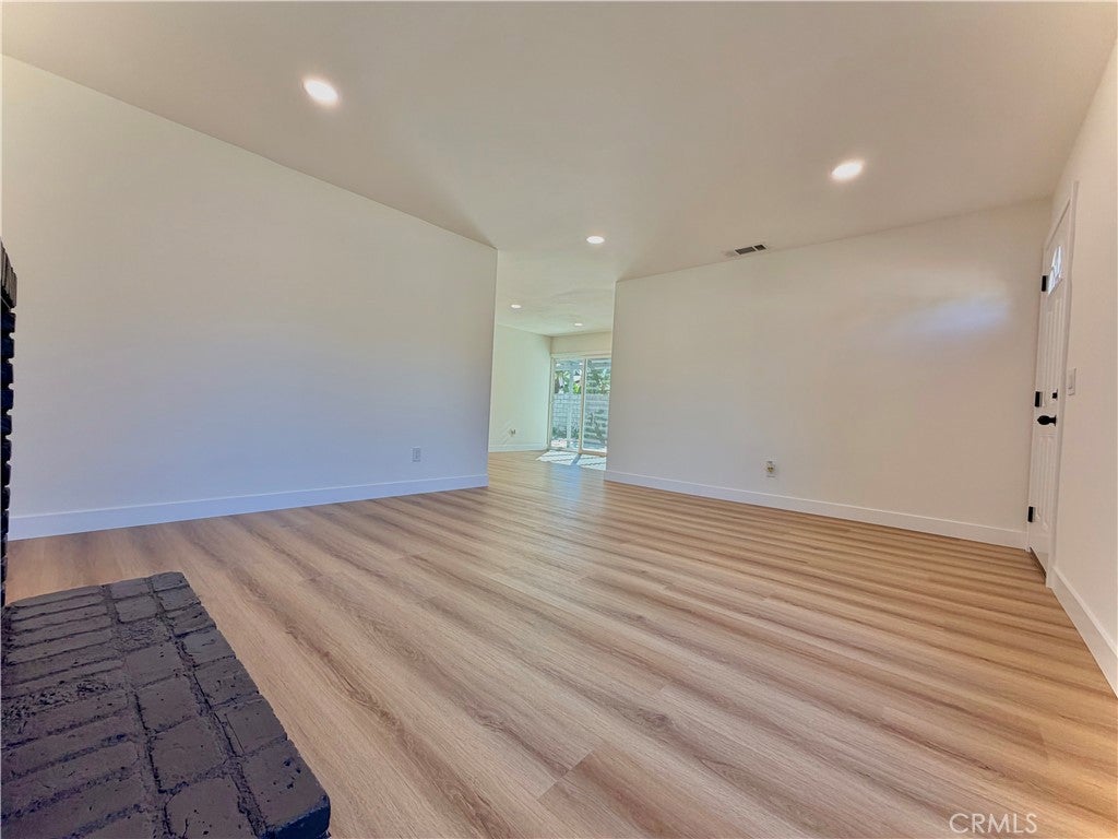 2009 S Plum Avenue