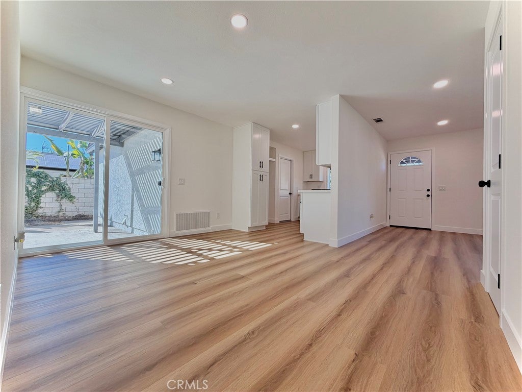 2009 S Plum Avenue