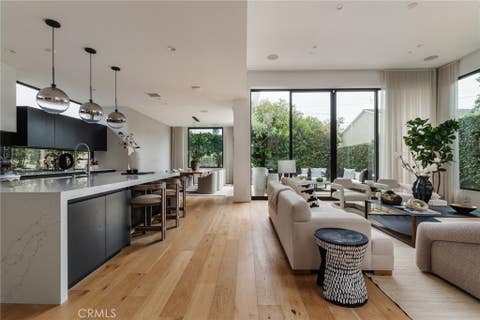 Photo of 7200 Kentwood Avenue, Los Angeles, CA 90045 (MLS # SB26071462)