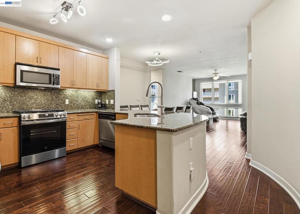 5501 De Marcus Blvd. #508