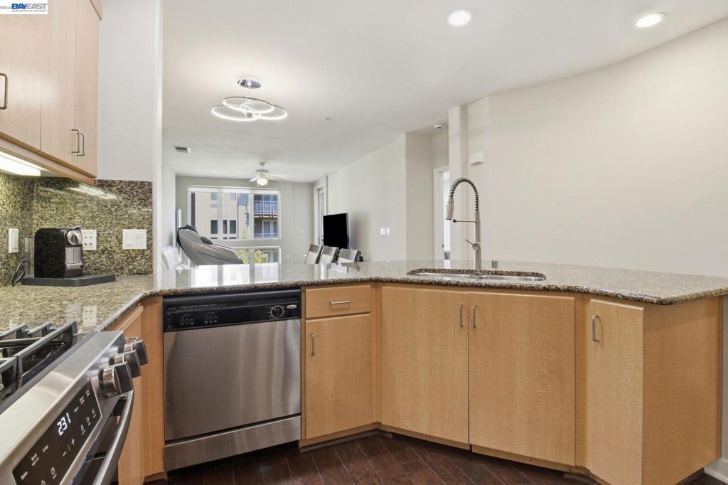 5501 De Marcus Blvd. #508