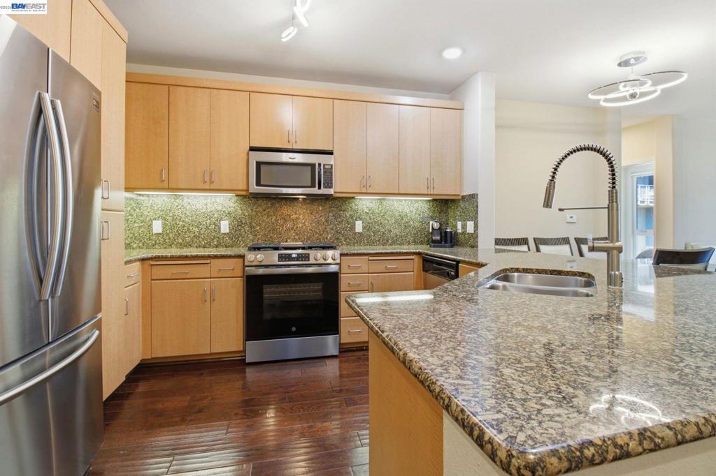 5501 De Marcus Blvd. #508