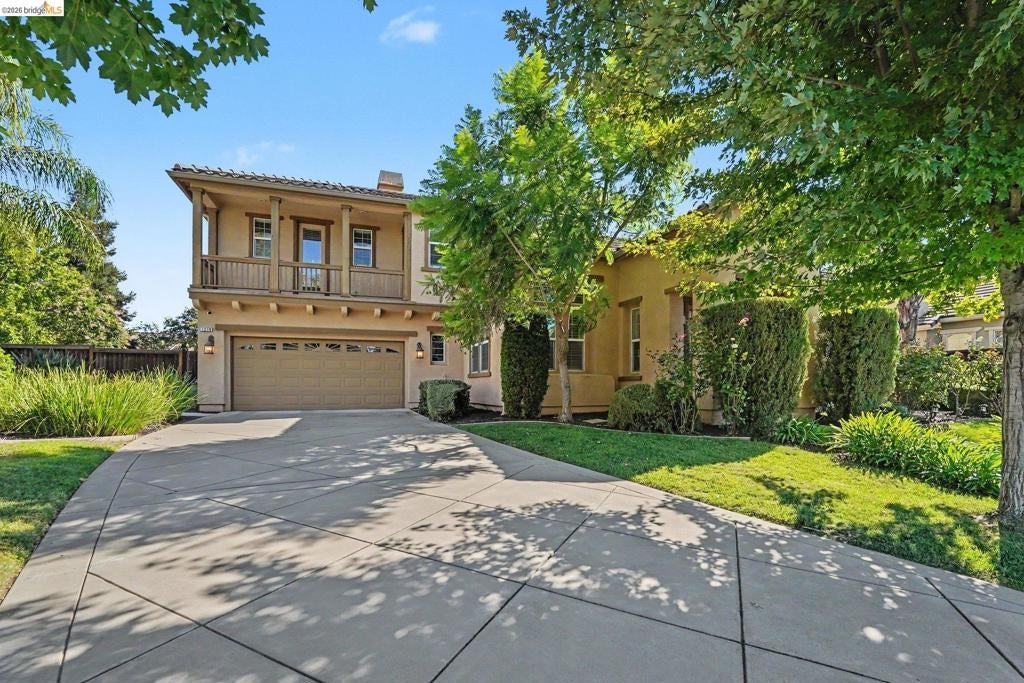 1276 Prominent Drive