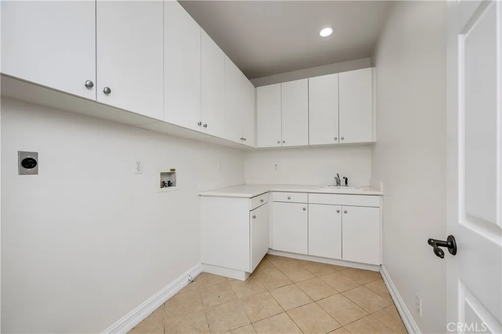 Newport Beach, California 92660, United States, 6 Bedrooms Bedrooms, ,7 BathroomsBathrooms,Residential,Active,193818